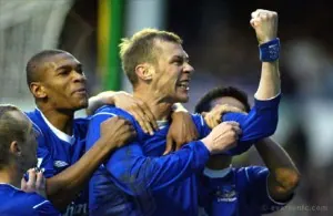 duncan_ferguson_celebrates_the_equaliser_bolton_gallery-300x195