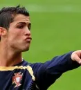 cristiano-ronaldo-portugal-euro-2008-training_921770-117x130