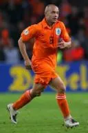 1167428363-soccer-uefa-european-championship-2008-qualifying-group-g-holland-v.jpg