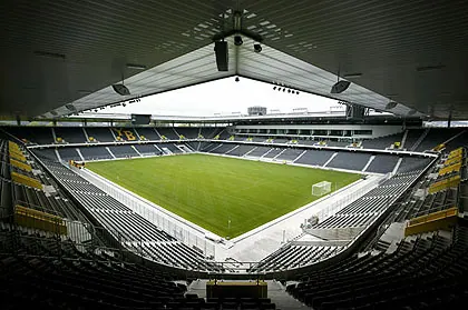 stade-de-suisse.jpg